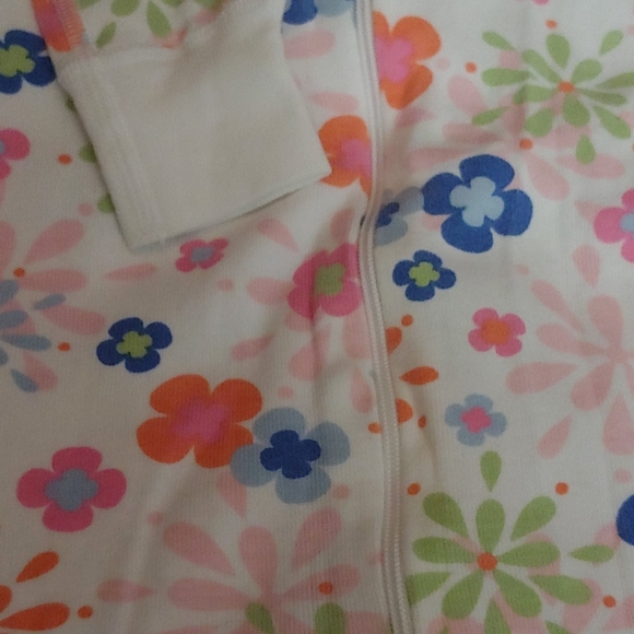 Hanna Andersson Flower Onsie - Picture 3 of 3
